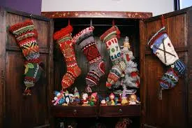 Hand Knit Old World Stockings - Holiday