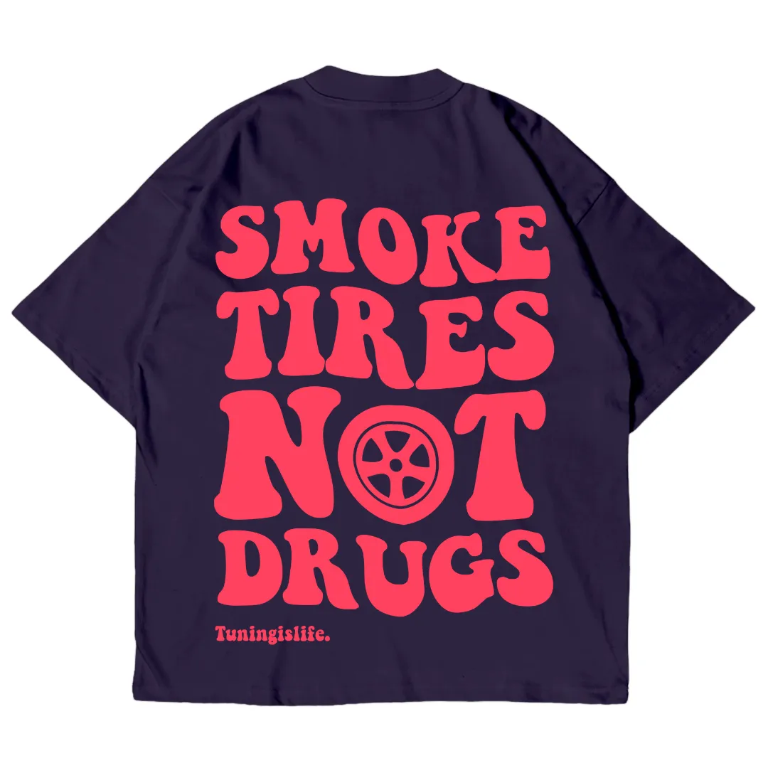 Oversize T-Shirt smoke tyres