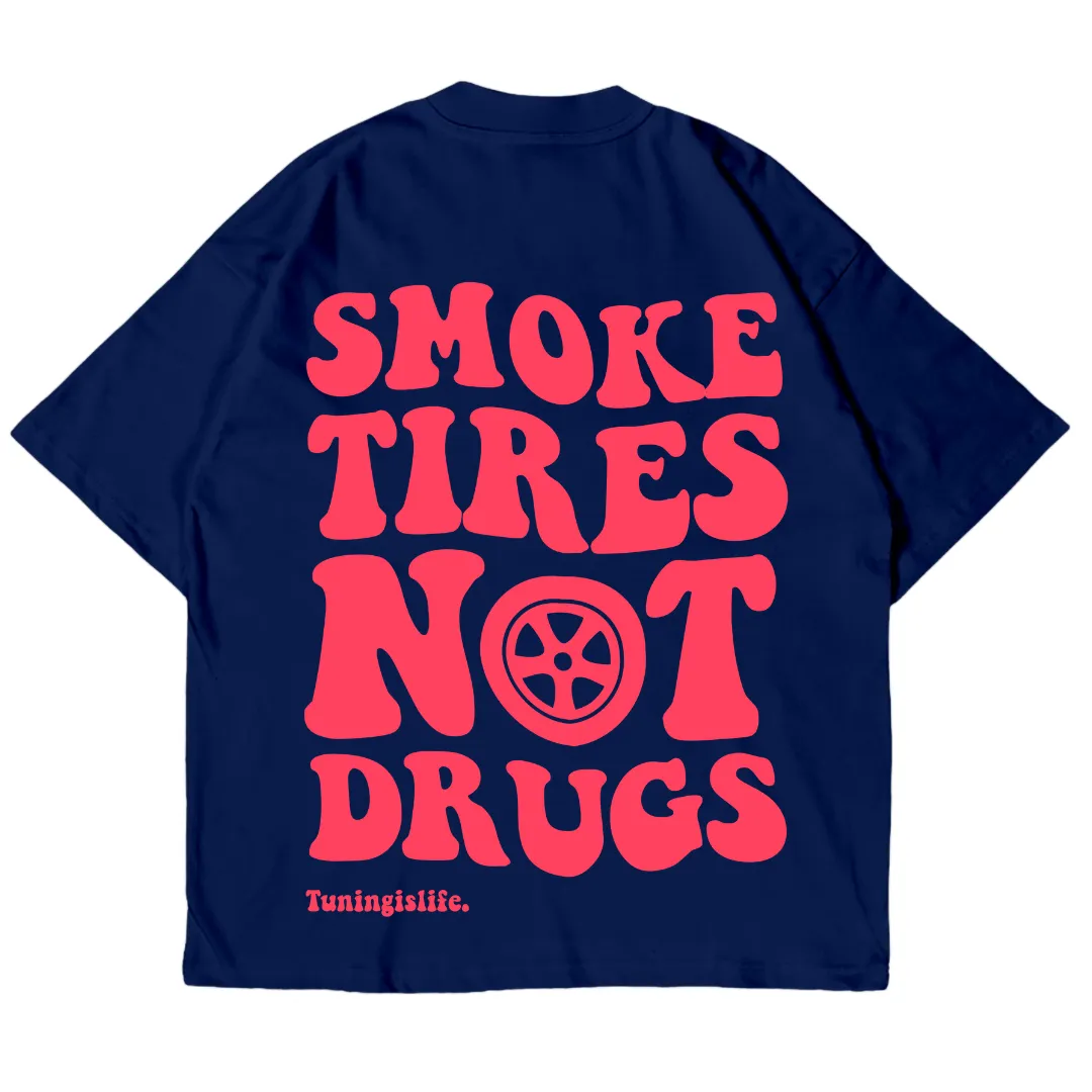 Oversize T-Shirt smoke tyres