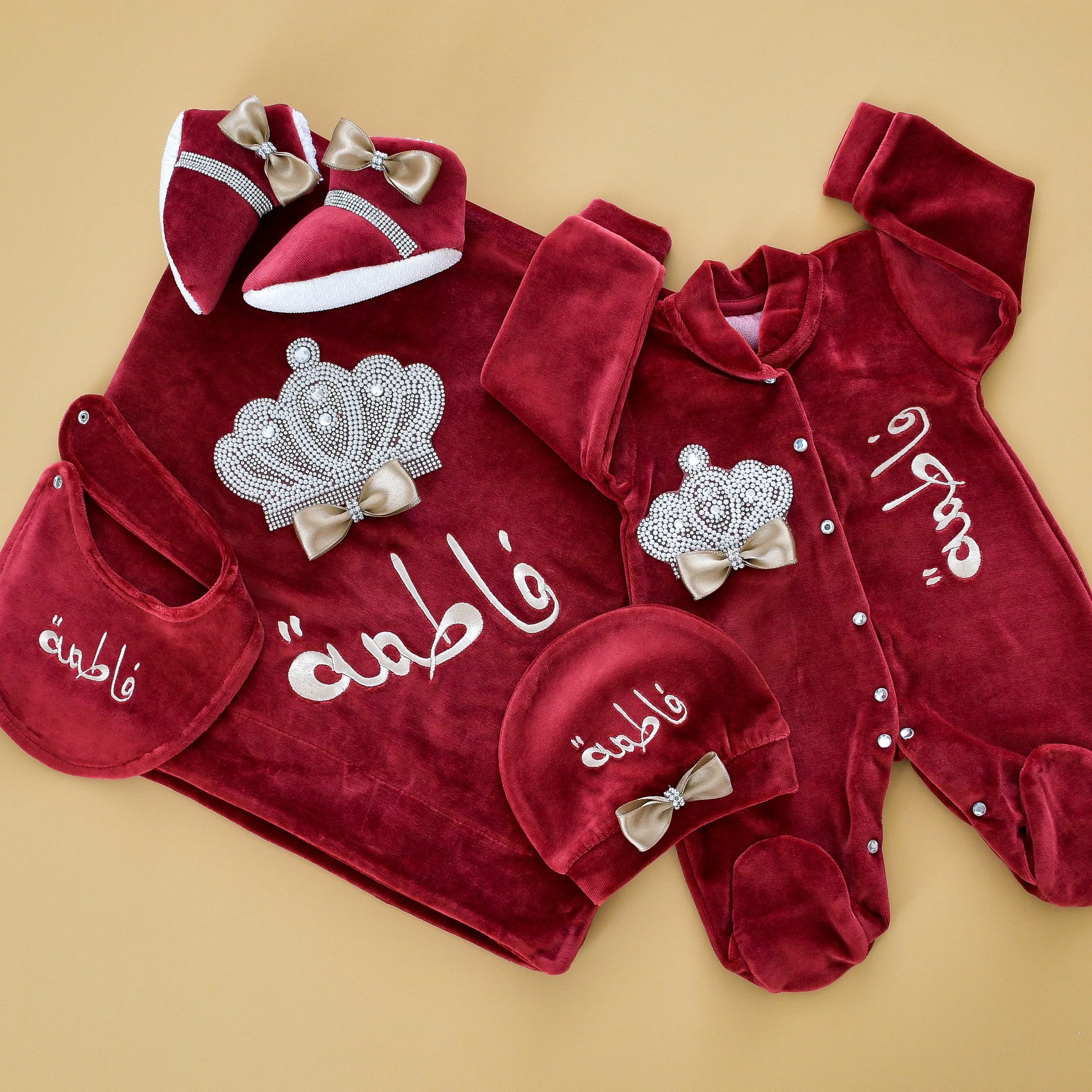 Personalised 5 Piece Velvet Newborn Baby Set