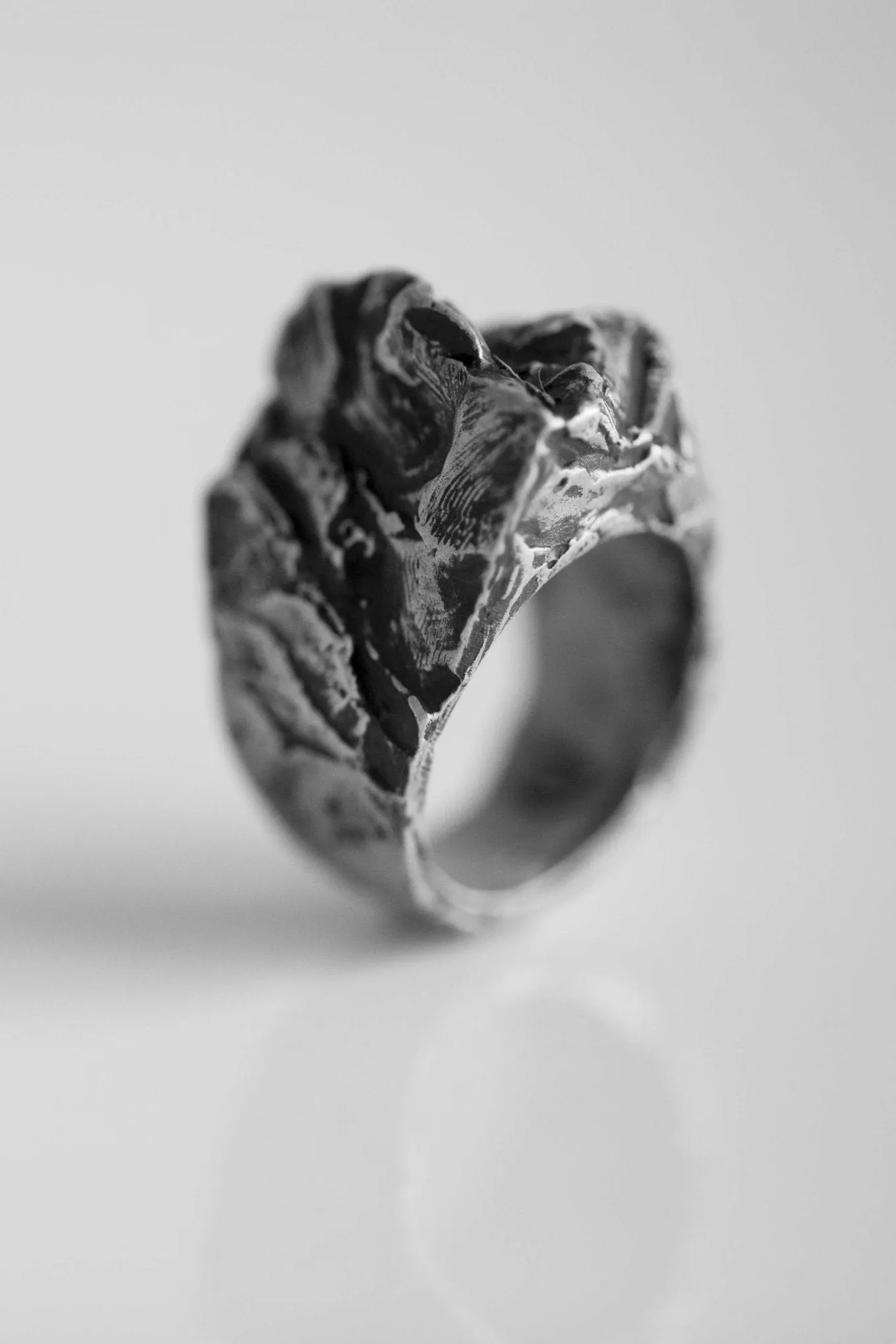 Stone M Ring